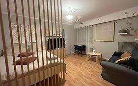 La Cabane, Entierement Renove Decoration Soignee